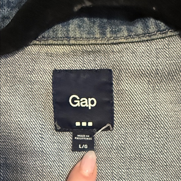 GAP Classic Denim Jacket - Picture 2 of 3